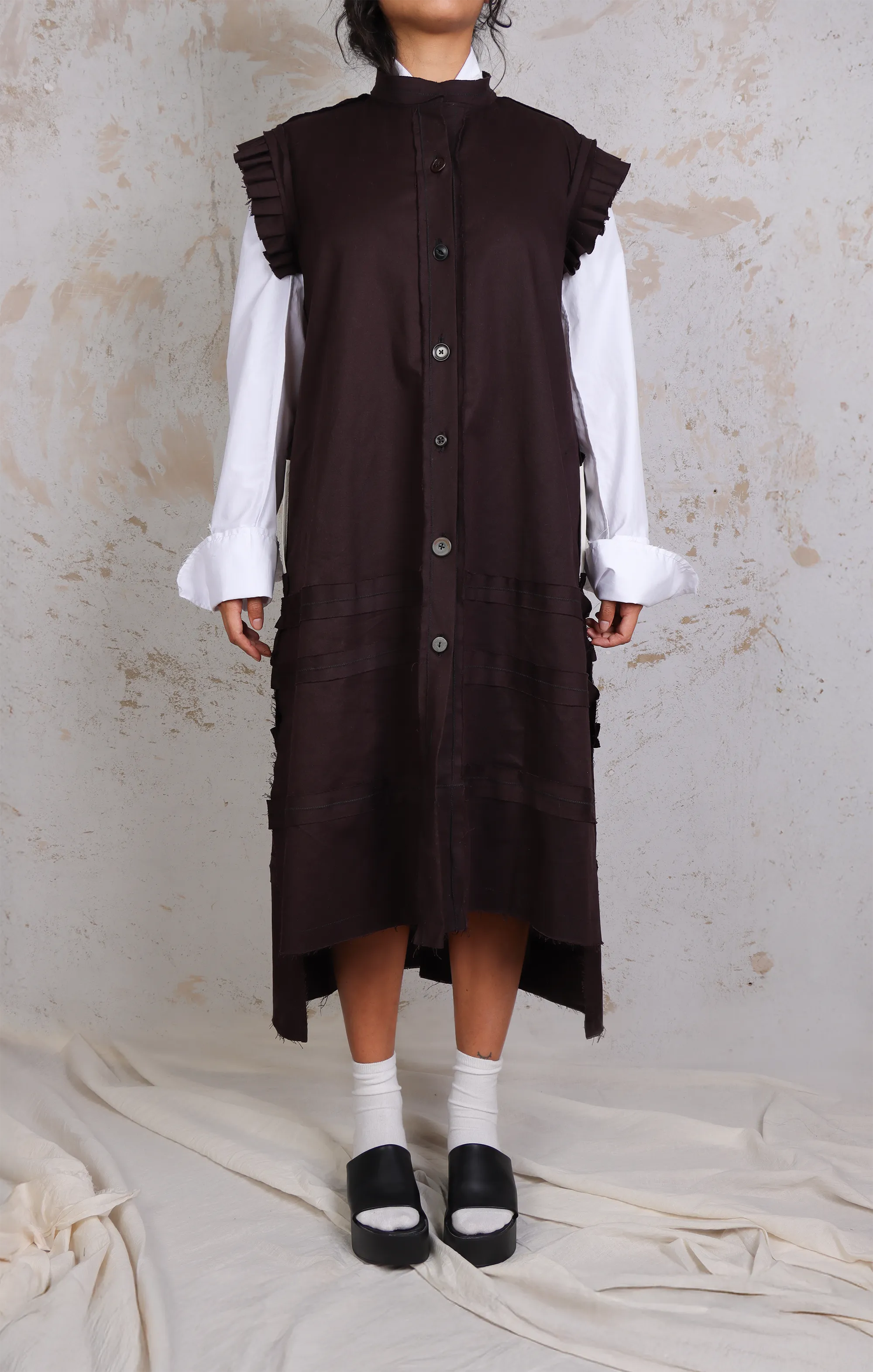 Vestido tipo túnica zen. Color vinotinto en modelo.